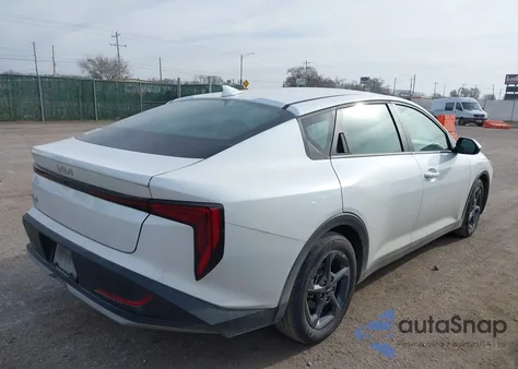 2025 Kia K4 Lxs from USA, damaged, VIN 3KPFT4DE0SE020581